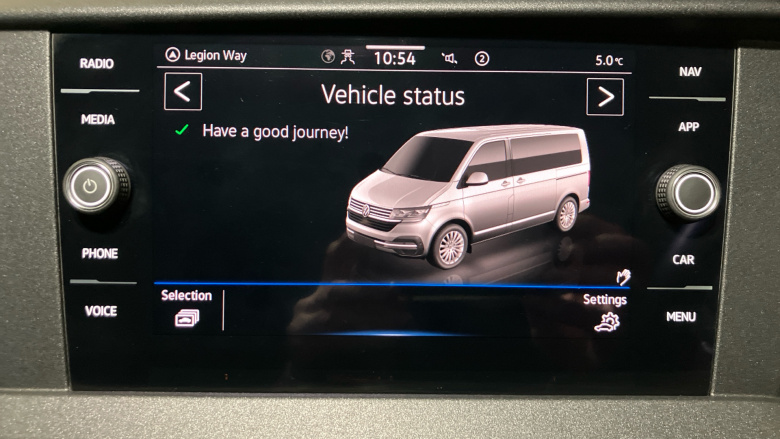 Volkswagen Transporter T32 Swb Diesel 2.0 BiTDI 204 Highline Kombi Van DSG